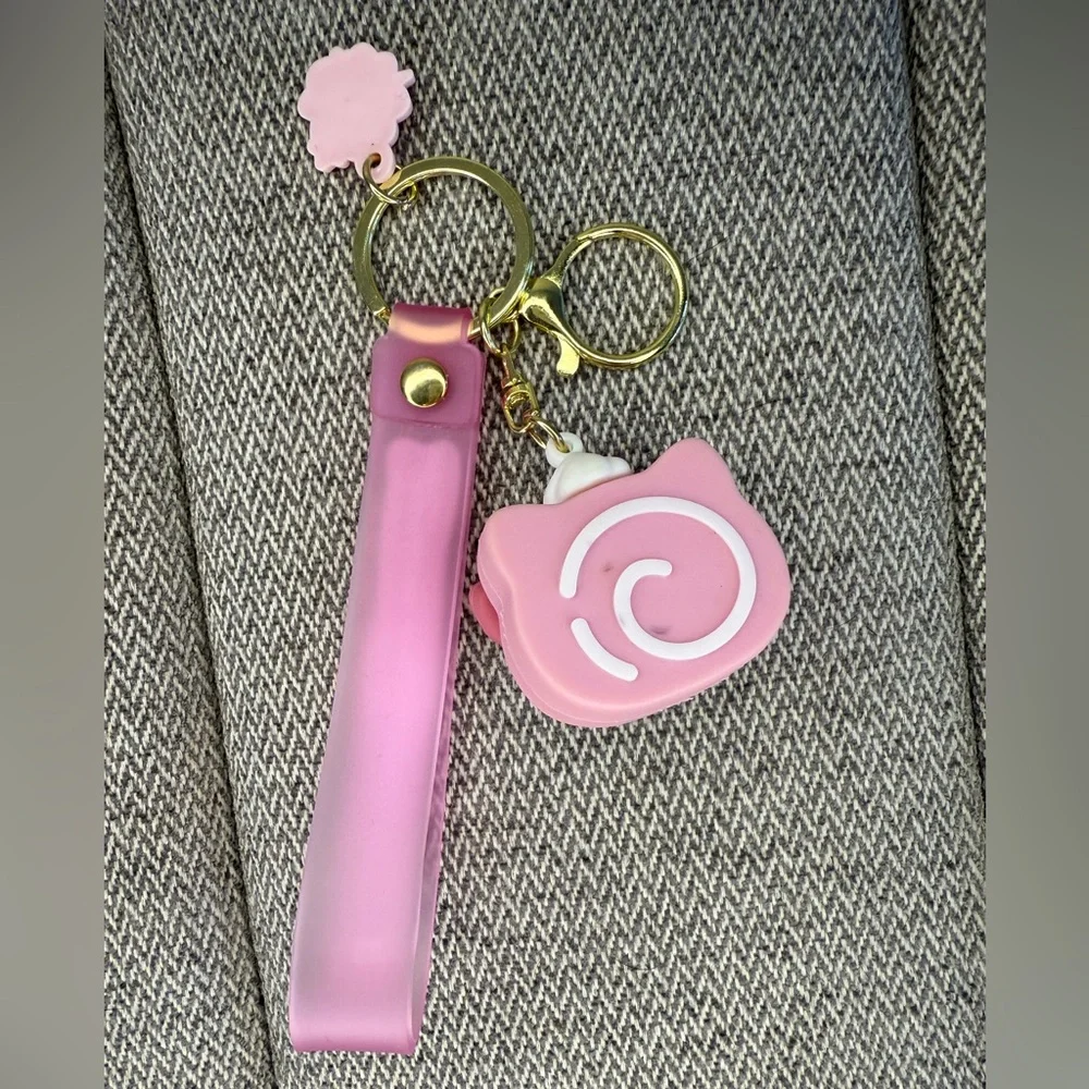 Hello Kitty Makeup Brush Set In Tin Case + Hello Kitty Key Chain and Pen Bundle - Picture 5 of 13